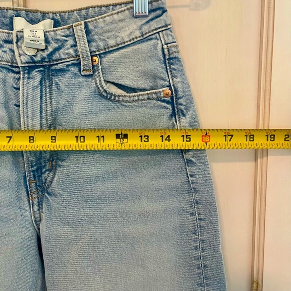H&M Denim 
 HIGH RISE WIDE-CUT JEANS
Size 2 NWT - Picture 6 of 9